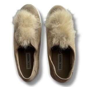 Steve Madden Women's Bryanne Pom Pom Slip-On Sneakers Size 7.5 Beige